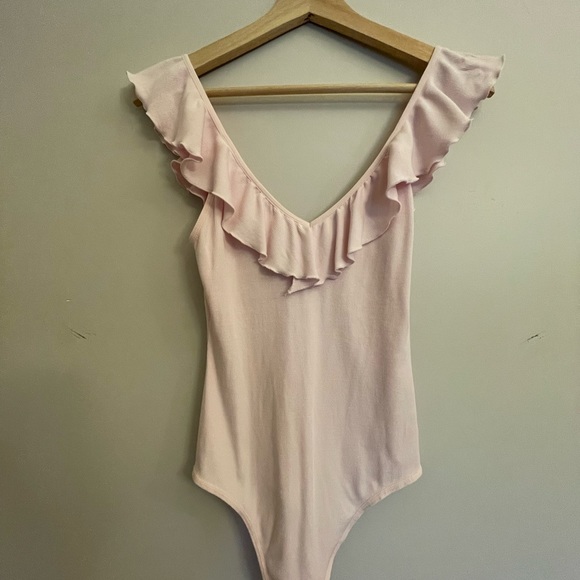 Wilfred / Aritzia Danette Bodysuit - light pink - Picture 2 of 3